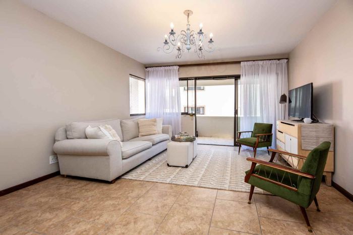 Property #2073679, Apartment pending sale in Sea Point
