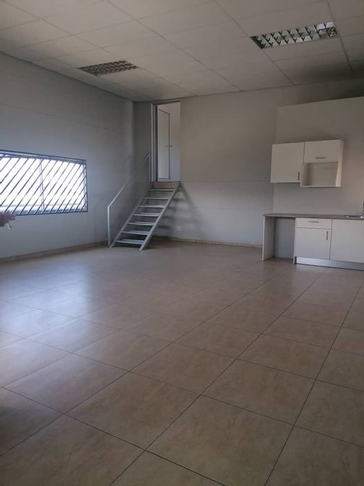 Property #2159322, Office rental monthly in Windhoek South