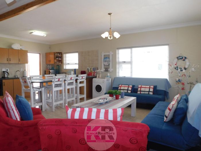 Property #2425781, House For Sale in Henties Bay Central
