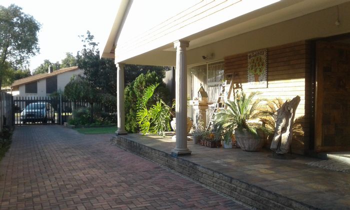 Property #2252796, House for sale in Sasolburg Central