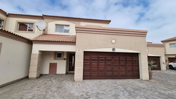 Property #2007305, Apartment for sale in Walvis Bay Central