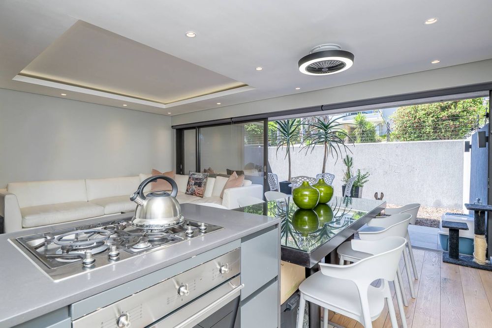 Kitchen to Dining area