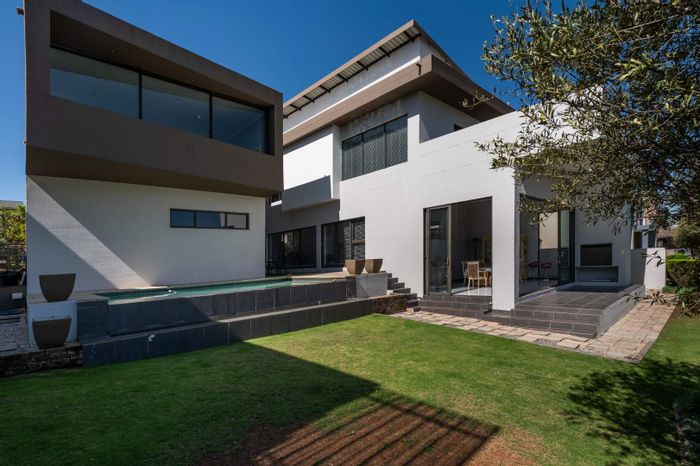 Eye Of Africa House For Sale: 4 beds, pool, gym, golf course views.