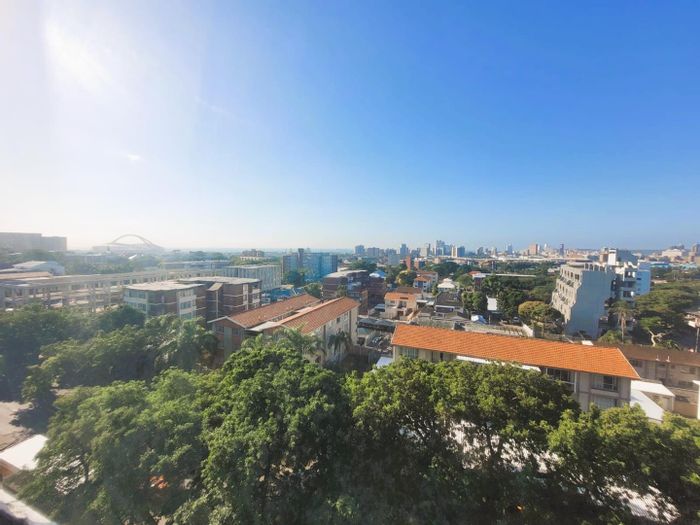 Essenwood Apartment For Sale: 1.5 bedrooms, secure building, lift access, parking options.