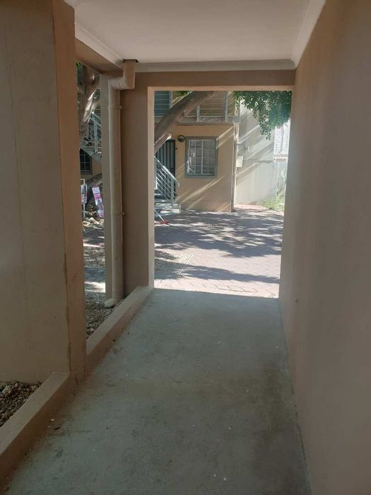 Property #1985164, Office Rental Monthly in Eros