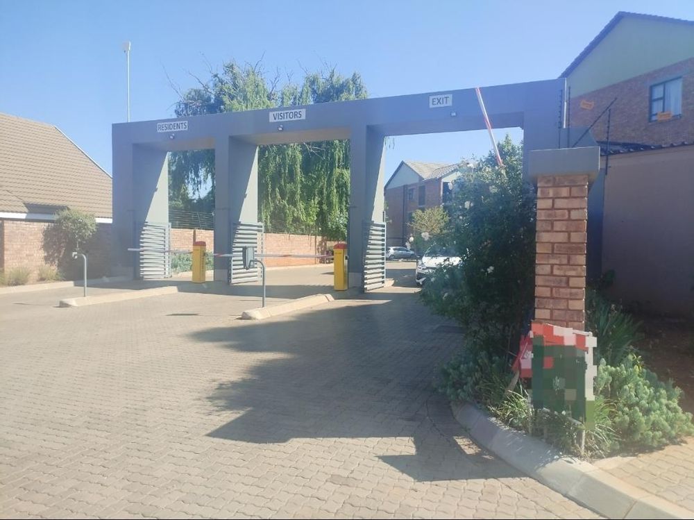 Entrance to your new home with 24hr security