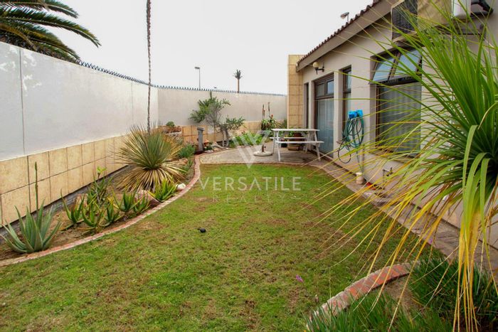 Property #2213090, Townhouse for sale in Walvis Bay Central