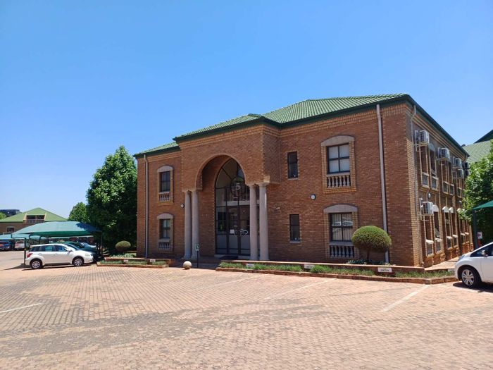 Property #2211329, Office rental monthly in Highveld
