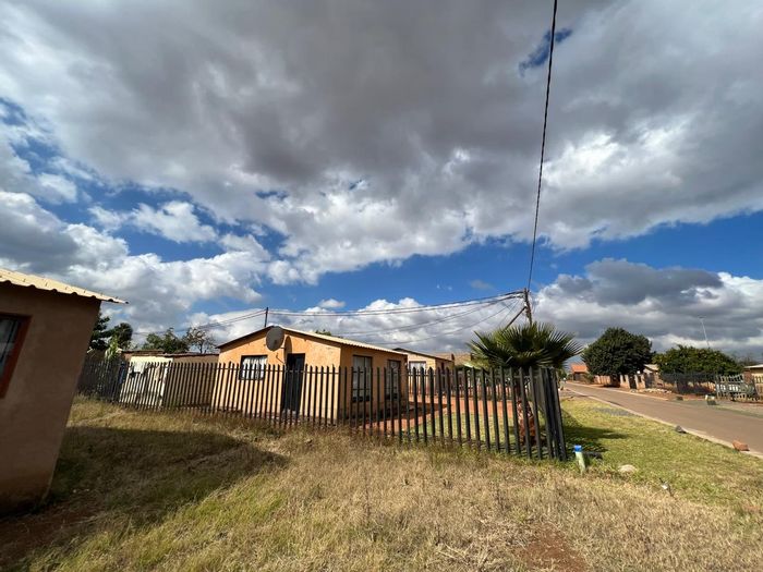 Property #2034427, House for sale in Soshanguve