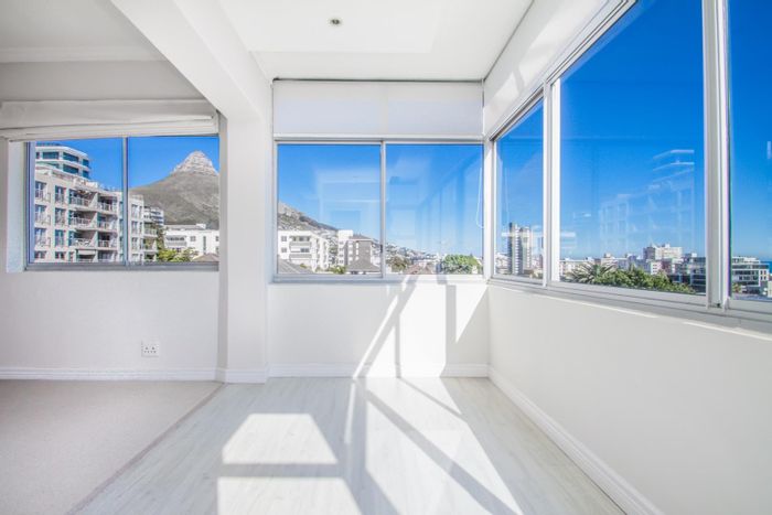 Property #1969464, Apartment sold in Sea Point