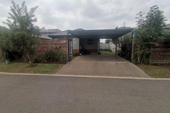Property #2239730, House for sale in Leopard's Rest Security Estate