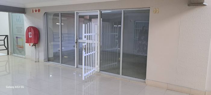 Office for Rent in Southern Industrial Area, 55m² with parking and kitchenette.