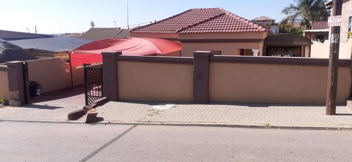 Property #2150951, House for sale in Mabopane