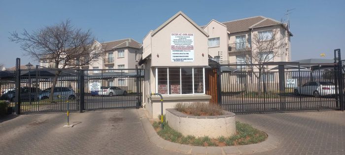 Property #2228584, Townhouse for sale in Klippoortjie Ah