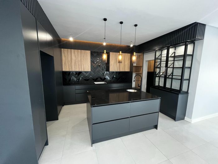 Customizable 3-bedroom house in Sandown, no transfer duty, direct from developer.