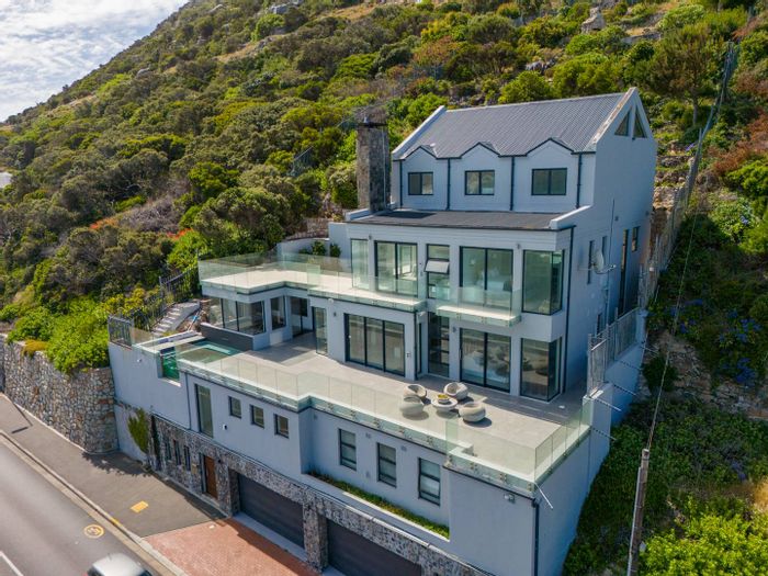 Kalk Bay House For Sale: Panoramic views, pool, office, studio, and off-grid power.