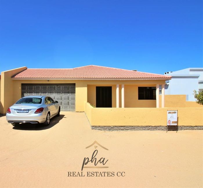 Property #1993007, House for sale in Henties Bay