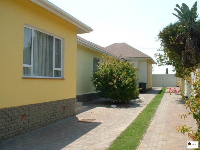 Spacious 8-Bedroom House in Swakopmund Central with Office Rights and Amenities!