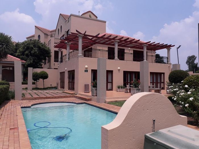 For Sale: Apartment in Sunninghill with balcony, loft, and secure access.