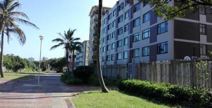 Property #2257571, Apartment for sale in Amanzimtoti Central
