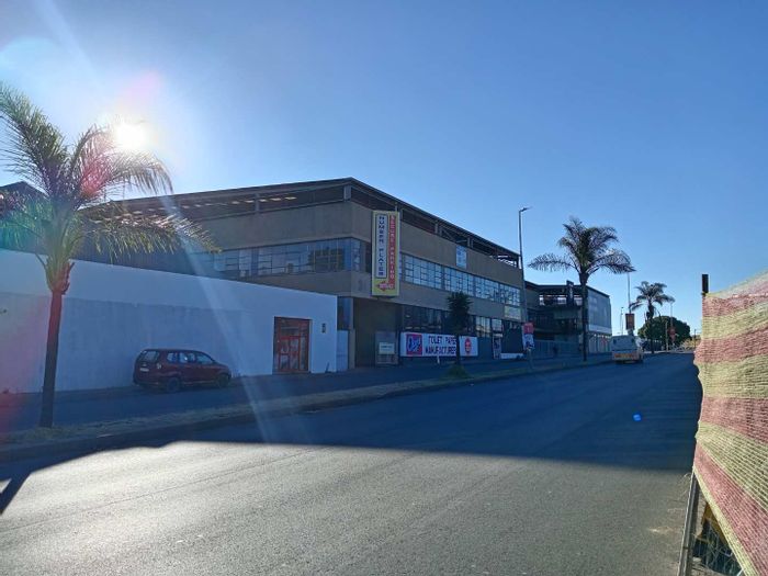 Property #2267970, Industrial rental monthly in Wynberg