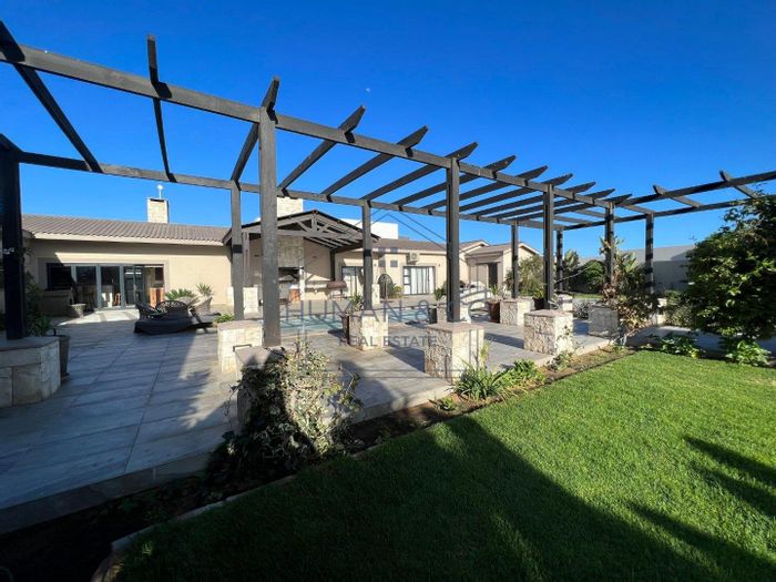 Property #2028273, House For Sale in Meersig