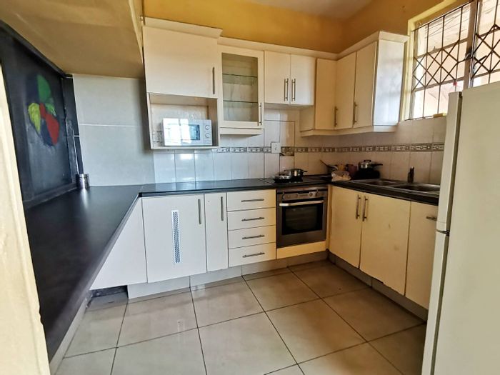 Property #2177407, Apartment for sale in Bulwer