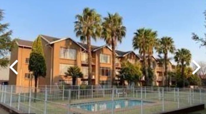 Property #2263790, Apartment for sale in Roodepoort Central