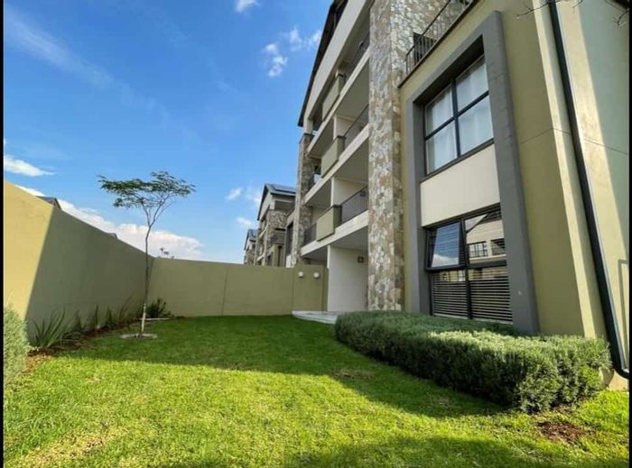 Property #2267382, Apartment rental monthly in Waterfall