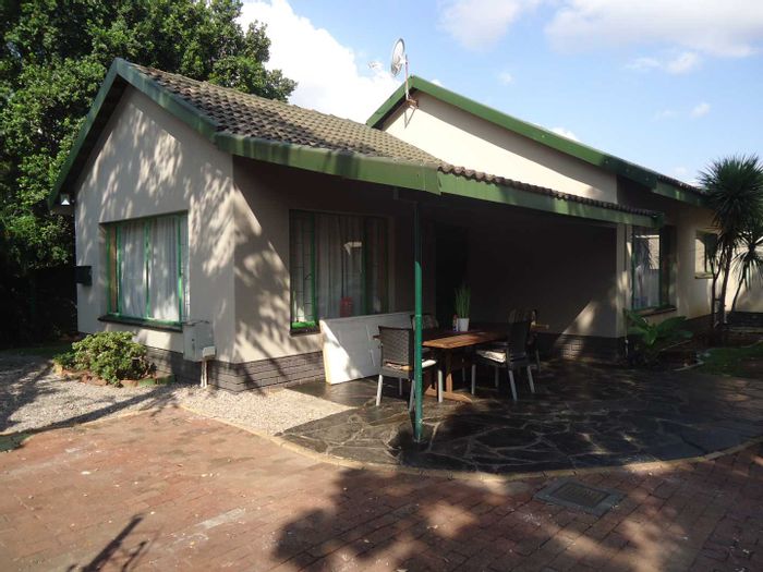 Property #2232339, House for sale in Rietfontein