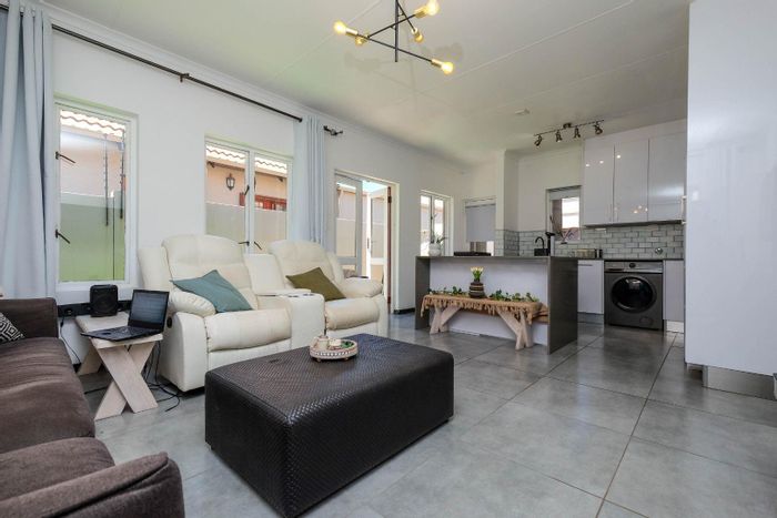 Property #2440501, Cluster Rental Monthly in Barbeque Downs