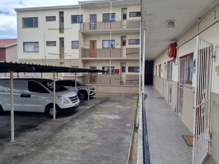 2-Bedroom Apartment For Sale in King Williams Town Central with parking and patio.