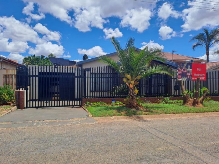 Lenasia Ext 5 properties for sale and rent RE/MAX 2000