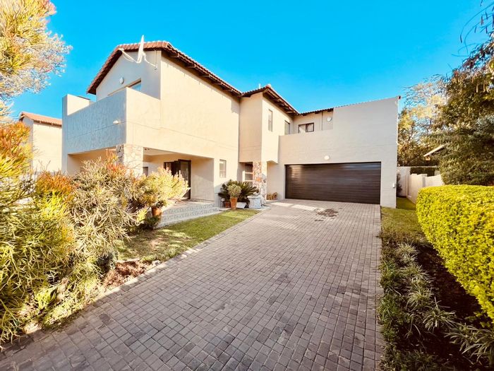 Property #2153480, Cluster rental monthly in Broadacres
