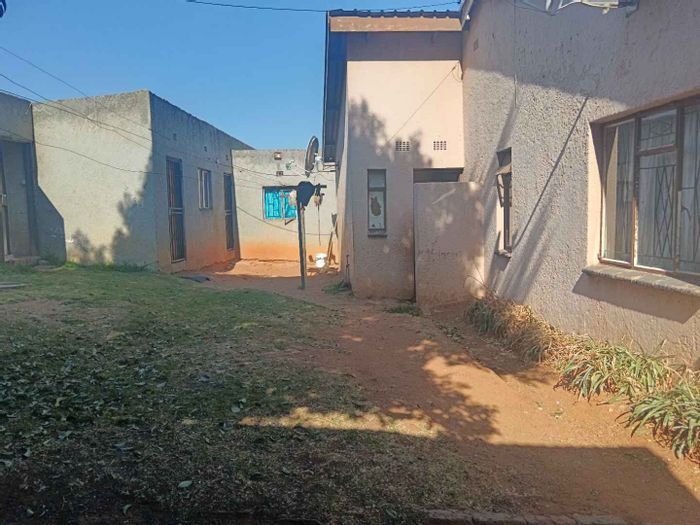 For Sale: House in Kempton Park West with 3 bedrooms and rental potential.