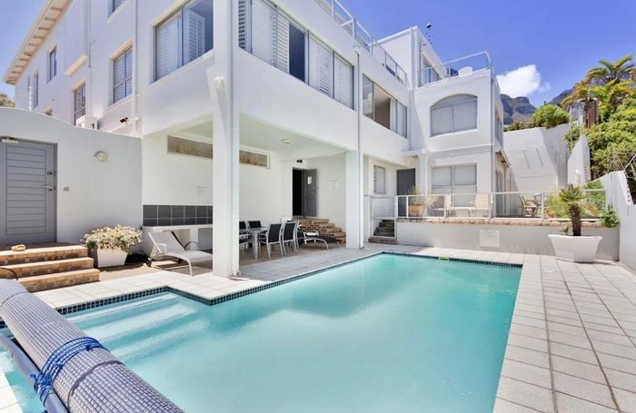 Property #2154862, Apartment for sale in Camps Bay