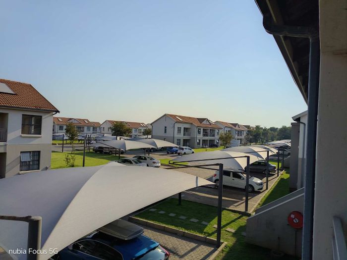2-Bedroom Townhouse in Benoni South, To Rent, with 24-hour security and amenities.