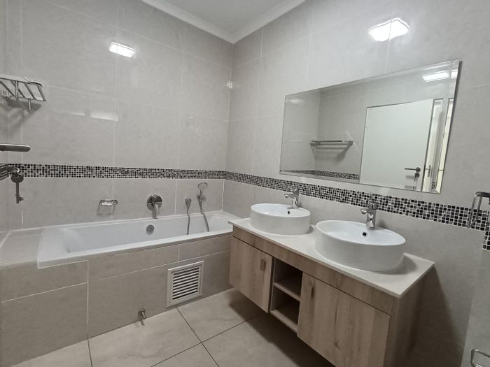 To Rent: 3-Bedroom Apartment in Randpark Ridge with Gym, Pool, and Security.