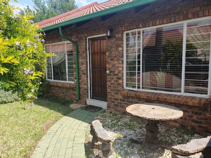 Property #2208507, Townhouse rental monthly in The Orchards Ext 11