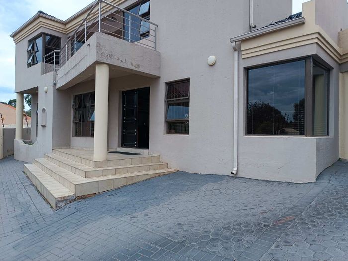 Ormonde Houses for sale