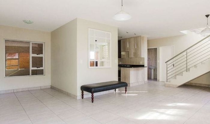 For Sale: Glen Marais Townhouse with open plan kitchen, built-in braai, pet-friendly.