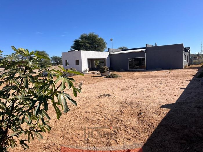 Property #2425125, House For Sale in Omaruru Central