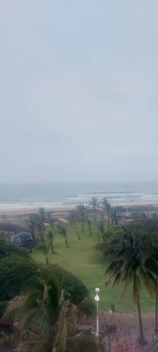 For Sale: North Beach Apartment with sea views, security, and nearby amenities.