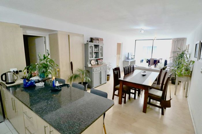 Property #2187798, Apartment for sale in Sea Point