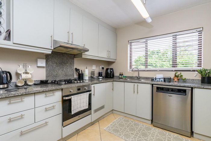 For Sale: 3-Bedroom Townhouse with Flatlet and Pool Access in Umgeni Park.