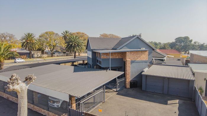 For Sale: Business opportunity in Selection Park with versatile space and flatlet.