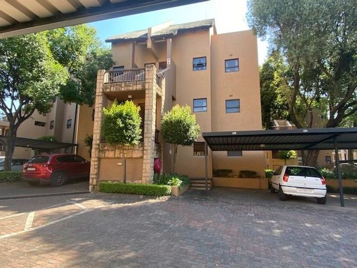 For Sale: 1-Bedroom Apartment in Lonehill with pools, tennis courts, and security.