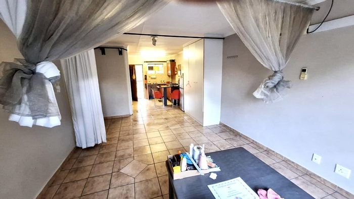 Property #2030944, Apartment for sale in Rietfontein