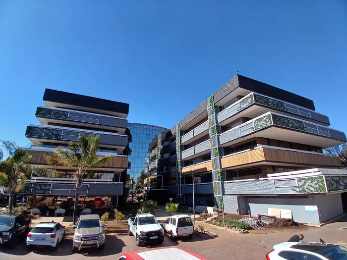 Office to Rent in Bedfordview Central: 197 sqm, open-plan layout, prime location.