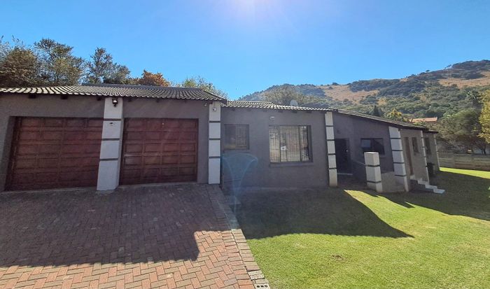 Bassonia House For Sale: 3 beds, pool, entertainment area, security features.